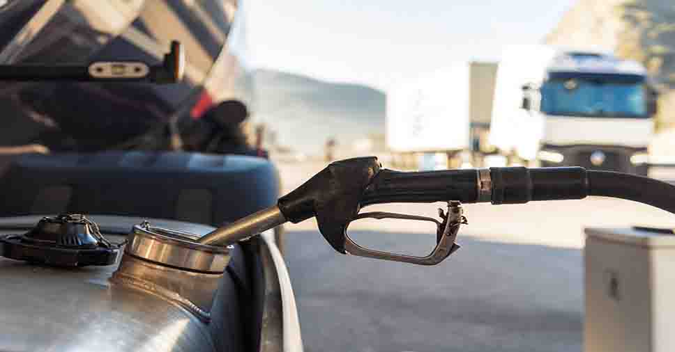 Quais são os cuidados quando há bomba de gasolina no posto?